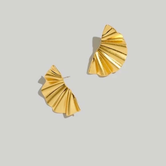 Madewell Jewelry - Madewell Wavy statement gold earrings